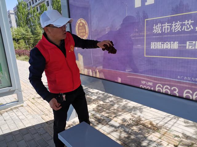 蘭州新區(qū)第三小學(xué)開展“小手拉大手·共創(chuàng)文明城”志愿服務(wù)活動(dòng)